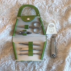 Manicure set by La Vie - 5 pieces + 1 extra